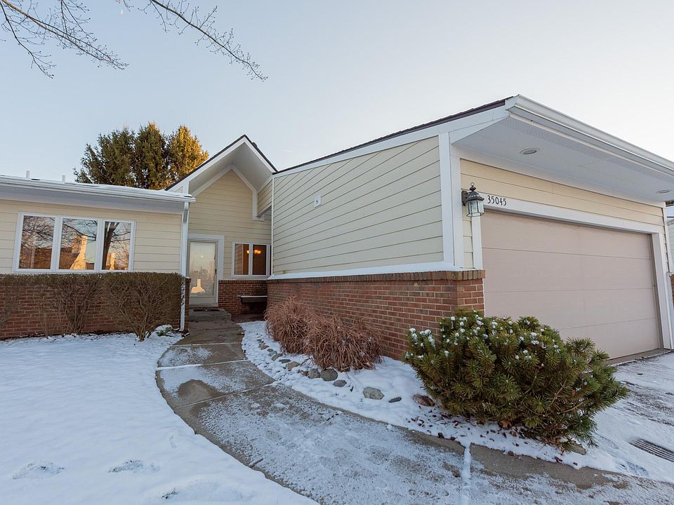 1st image of 35045 Hillside Dr