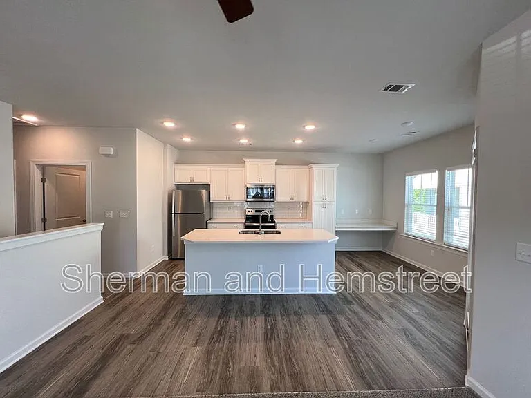 7017 Hummingbird Dr #7017 HUMMINGBIRD DR — Photo 5