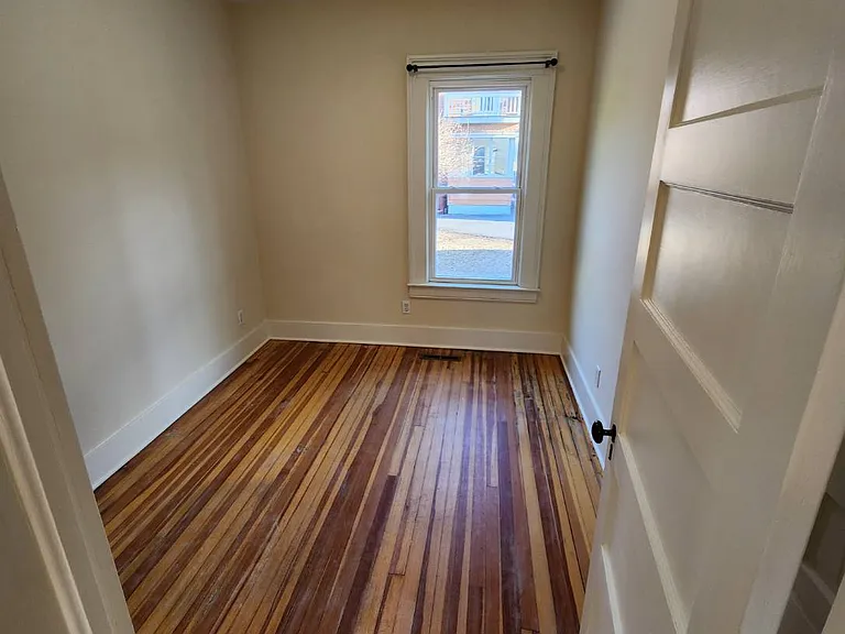 168 Elm St #1 — Photo 5