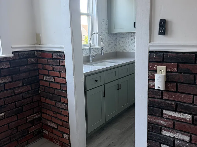 36 Derby St #3 — Photo 3