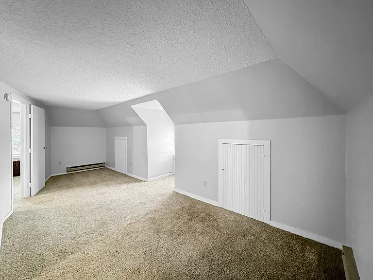 311 N 4th St #4 — Photo 5