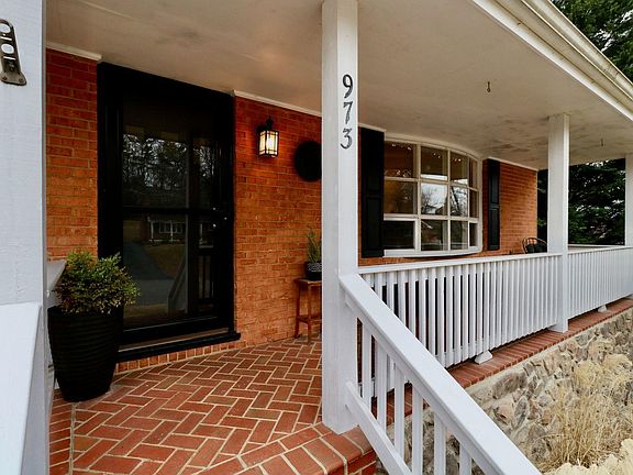 5th image of 973 Lauderdale Ave