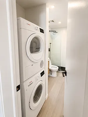 Laundry, photo 1