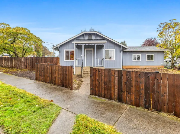 1487 SW Fairview Ave, Dallas, OR 97338