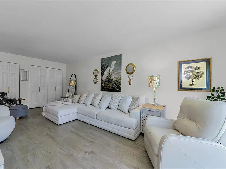 2700 Bayshore Blvd #5210 — Photo 8