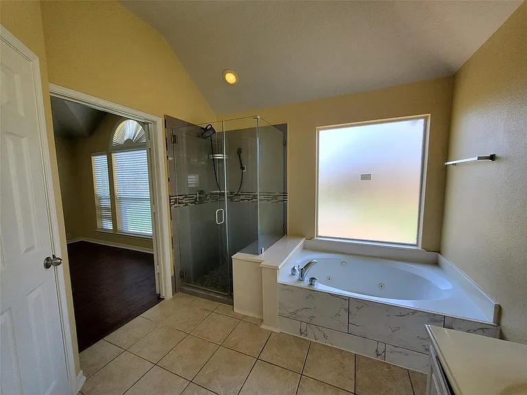 2502 Suncreek Ln — Photo 19