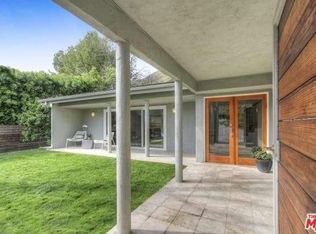 9767 W Apricot Ln, Beverly Hills, CA 90210