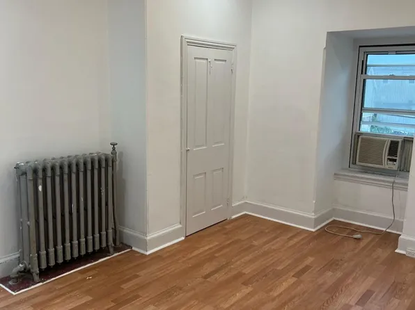 215 Haws Ave APT 3, Norristown, PA 19401