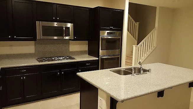 155 W Ladd Dr — Photo 6