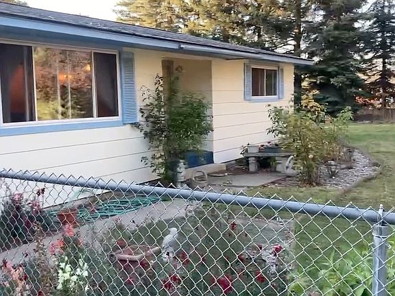 3rd image of 5521 N Chase Rd #1