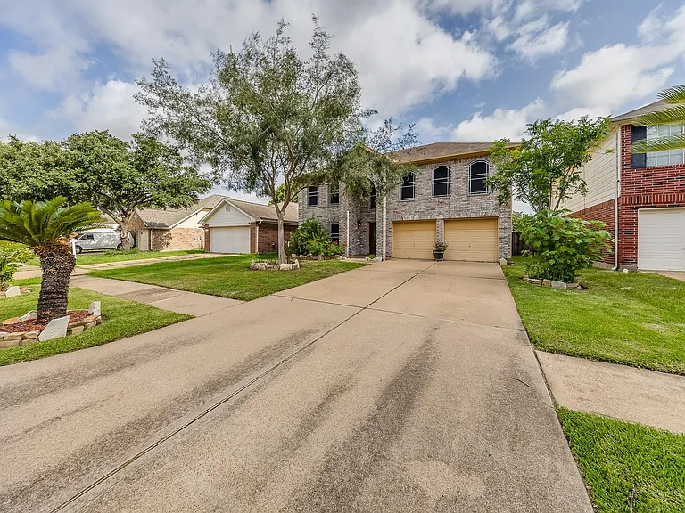 16130 Coleburn Dr — Photo 42