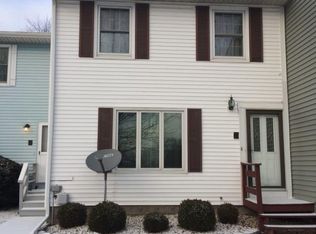 4312 W Lora Ann Ln, Peoria, IL 61615