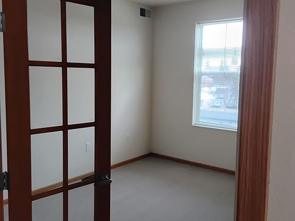 5th image of 114 Reform St N #409