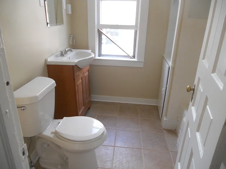 314 Cherry SE — Photo 5
