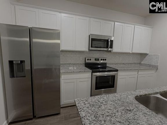 5th image of 325 High Grove Way
