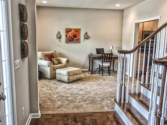 4th image of 114 Stillwater Ln