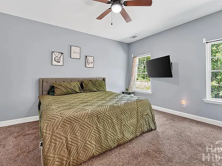 160 Huger St — Photo 18