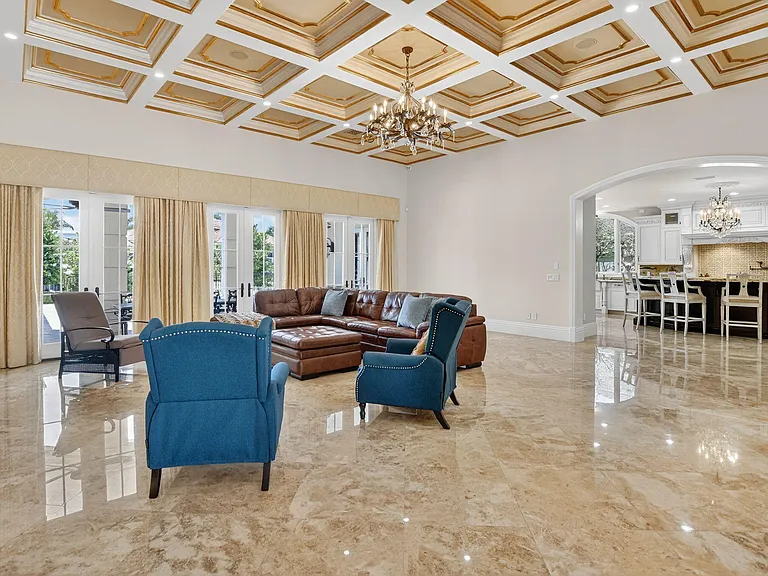 377 E Coconut Palm Rd — Photo 20