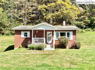 622 Sherwood Rd, Vilas, NC 28692