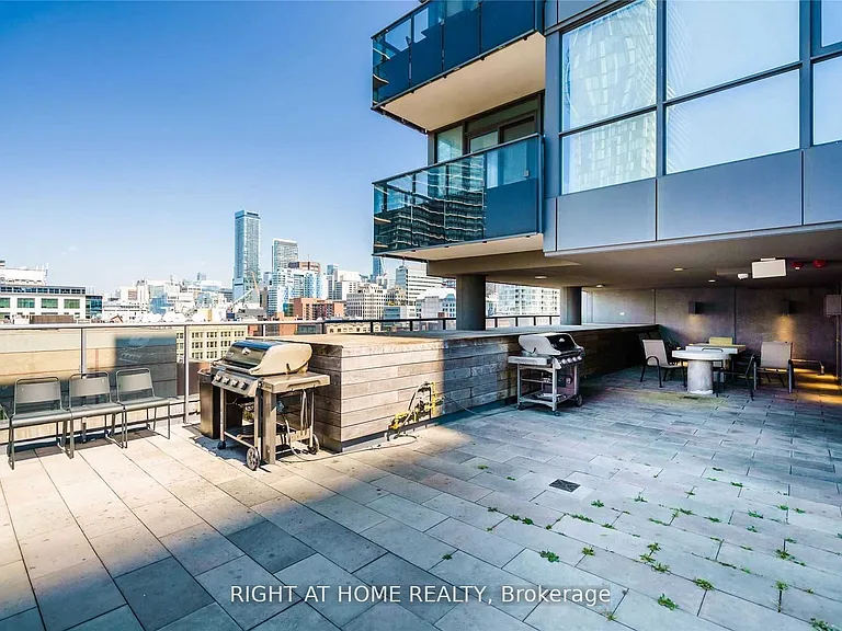 295 Adelaide St W #722 — Photo 11