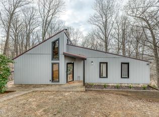 704 Stuffle St, Kingsport, TN 37660