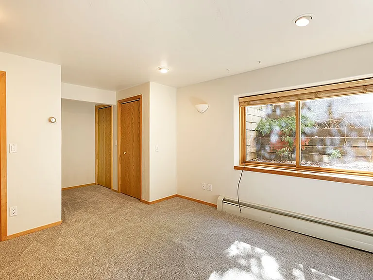 311 Midland Ave — Photo 13