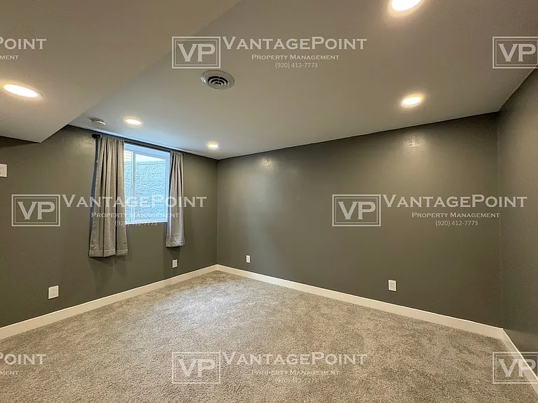 2234 Crary St — Photo 18