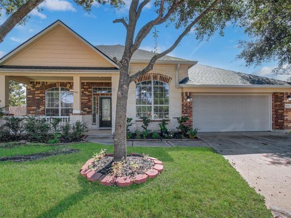 10714 Barker Lake Ct