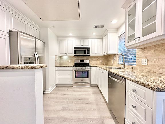 2nd image of 1010 N Curson Ave APT 109