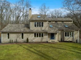 7 Partridge Ln, Guilford, CT 06437