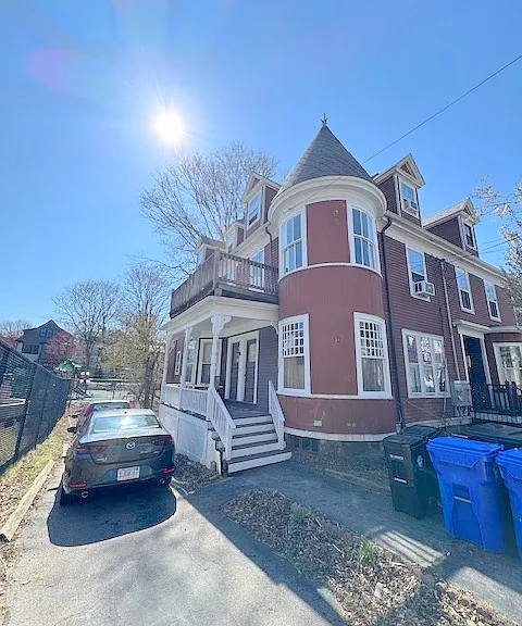 24 Brook St #1 — Photo 1