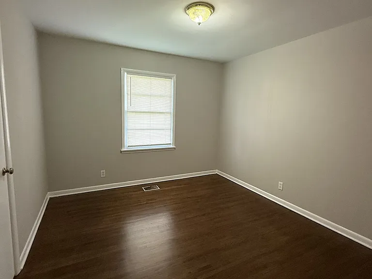 2245 3rd St NE — Photo 5