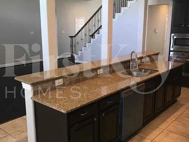 14623 Castle Cove Ln — Photo 4