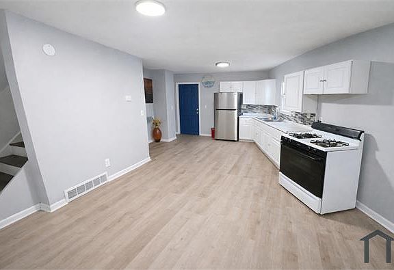 5th image of 335 Murray St