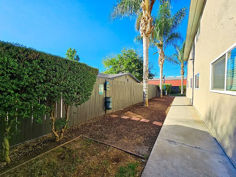 Mapleview Apt. Homes — Photo 11