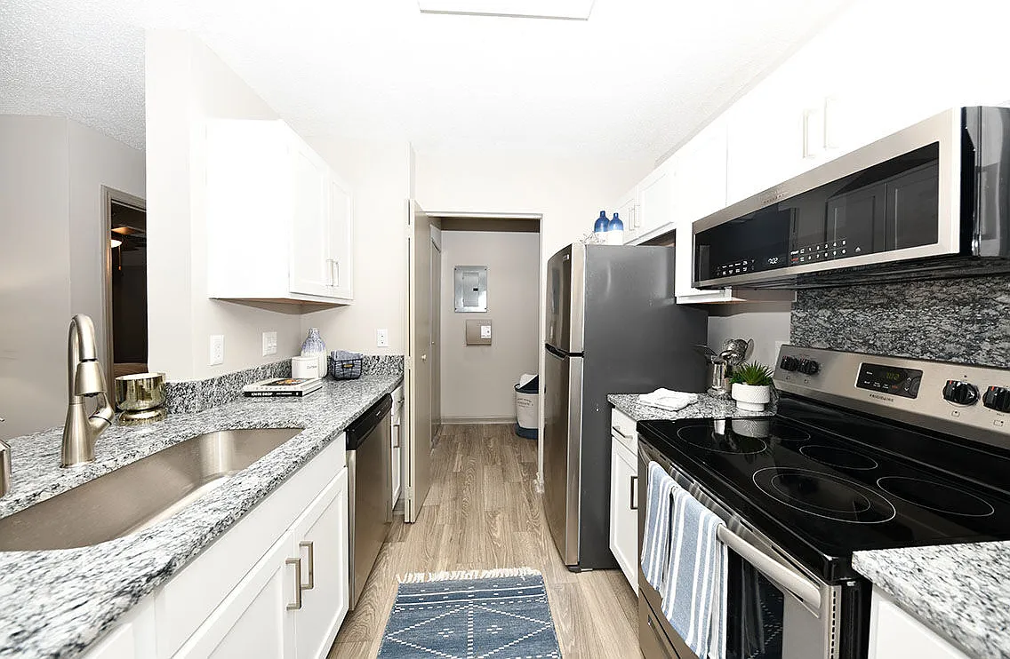 Ascent Apartment Homes — Photo 4