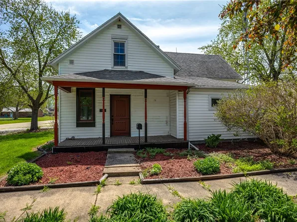 801 Broadway Ave, Windsor, IL 61957