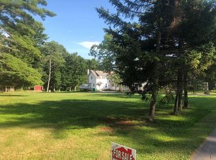 122 Mill Rd, Hawley, PA 18428