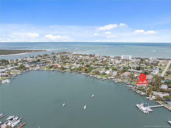 4th image of 1560 Island Cove Rd