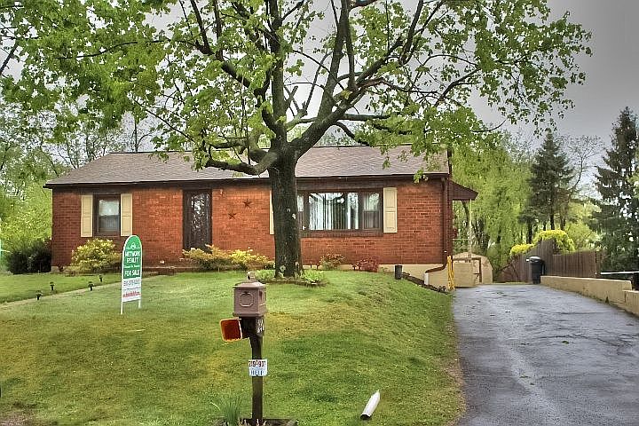 2nd image of 290 Blimline Rd