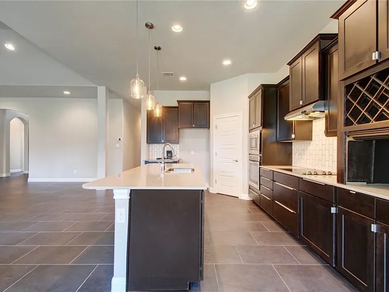 810 Wilson Ranch Pl — Photo 14