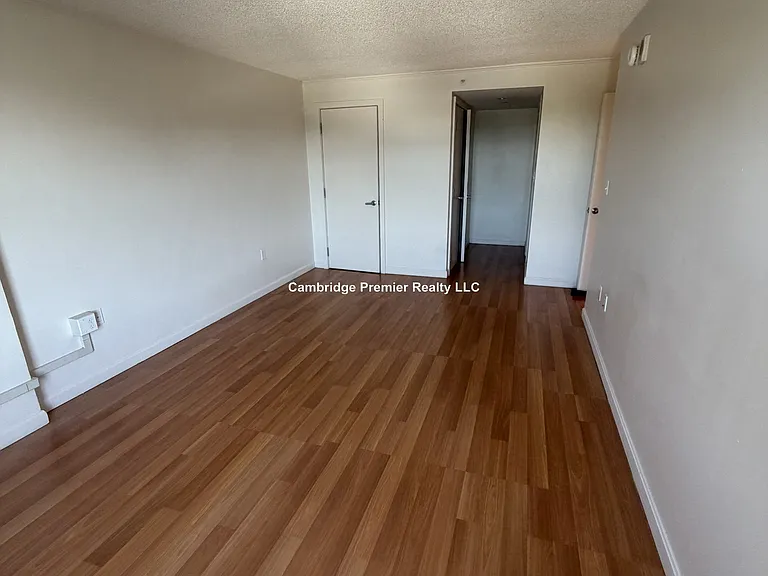 281 Harvard St #43 — Photo 14