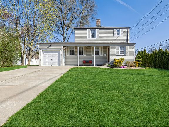 2nd image of 5 Hillturn Ln