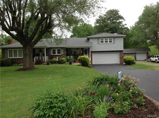 1108 Scenic Dr, Herculaneum, MO