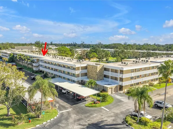 4915 Bay St NE APT 222, Saint Petersburg, FL 33703