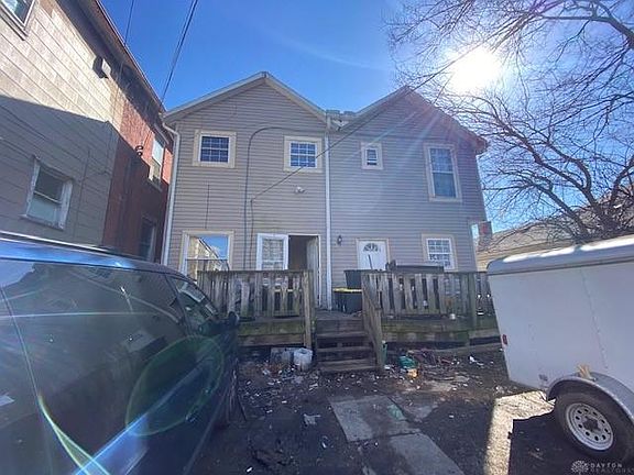 3rd image of 727 Wyoming St