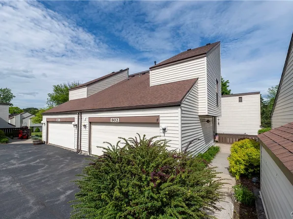 802 Woburn Dr, Camillus, NY 13031