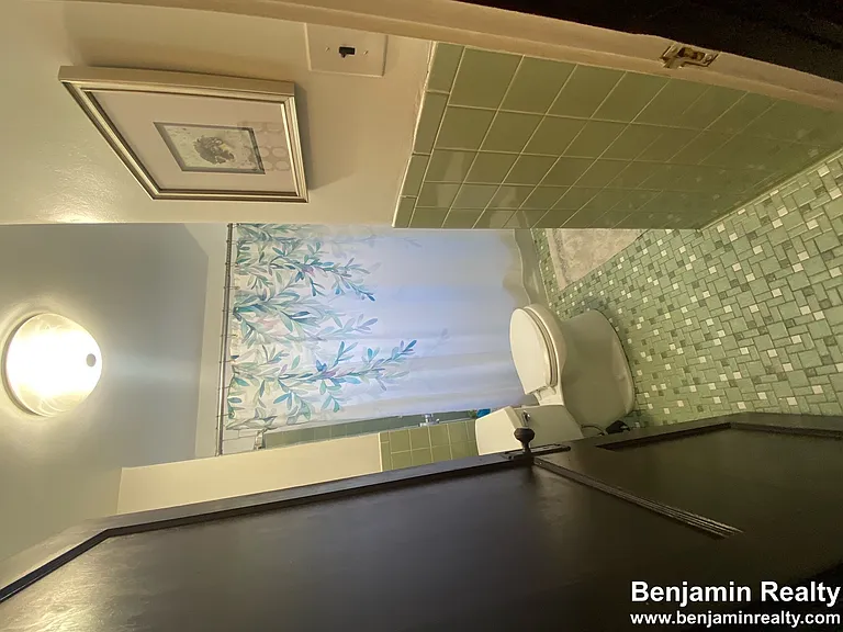 2nd Floor Bath