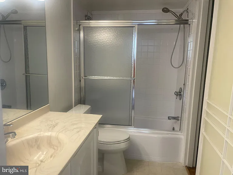 5225 Pooks Hill Rd #703N — Photo 55