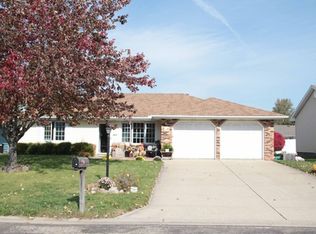 5623 W Cherokee Path, Peoria, IL 61607